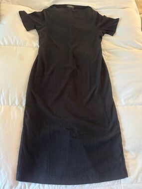 Banana Republic Classic Black Short-Sleeve Women’s Dress
